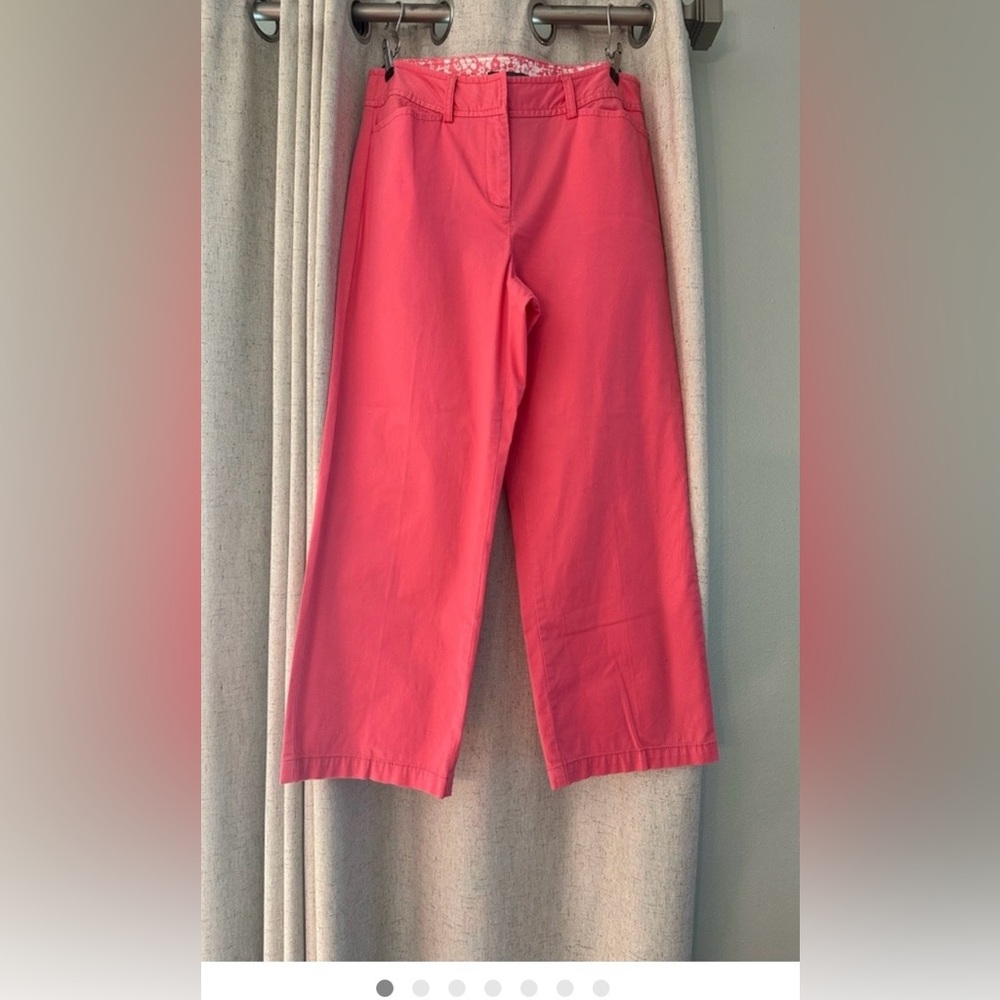 🌸 Liz Claiborne Coral Cropped Pants – Size 10